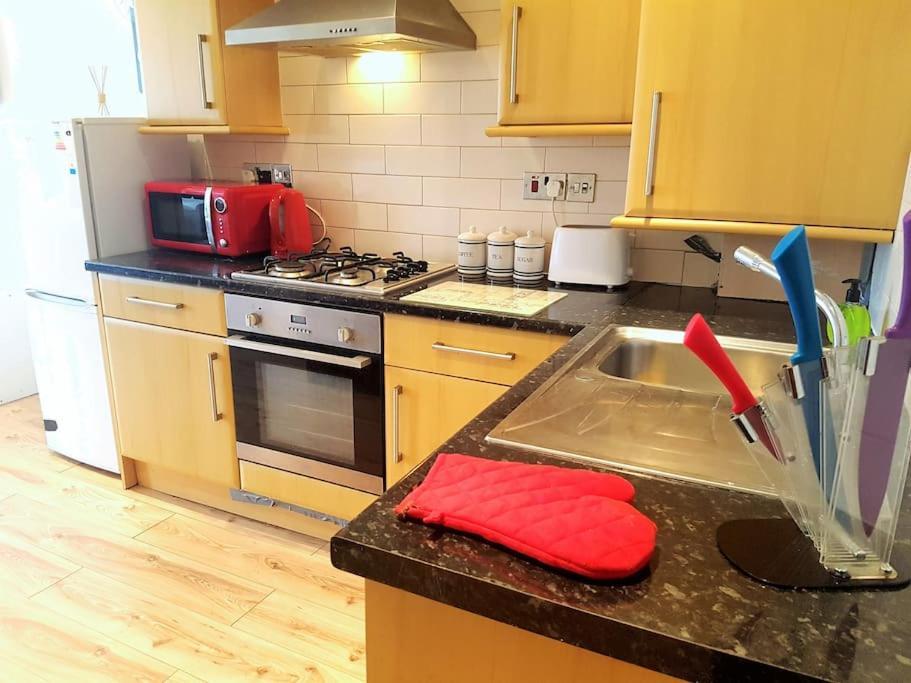 Comfortable Studio Flat Near Central London Ngoại thất bức ảnh